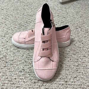 Pink shoes